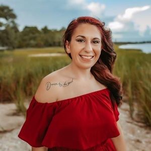 Meet your Posher, Skyye